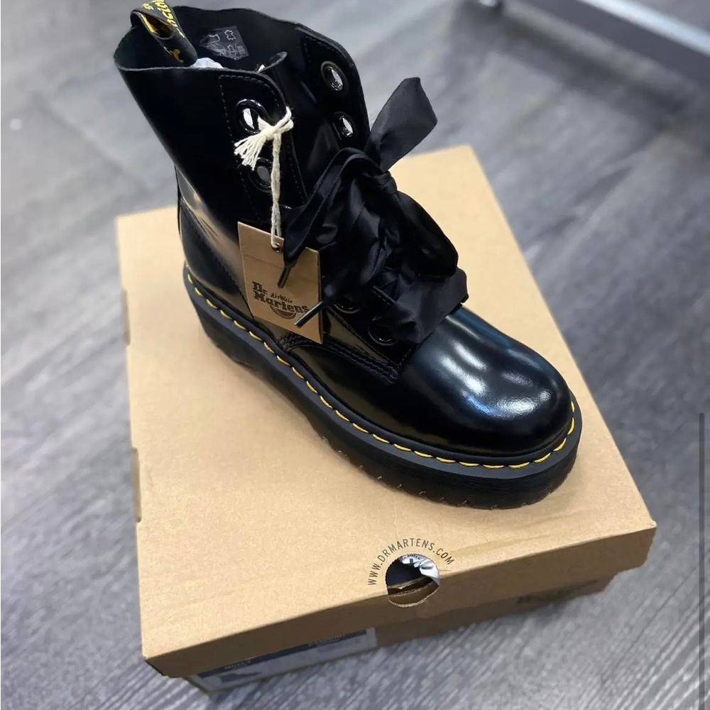 Dr. Marten Black Boots